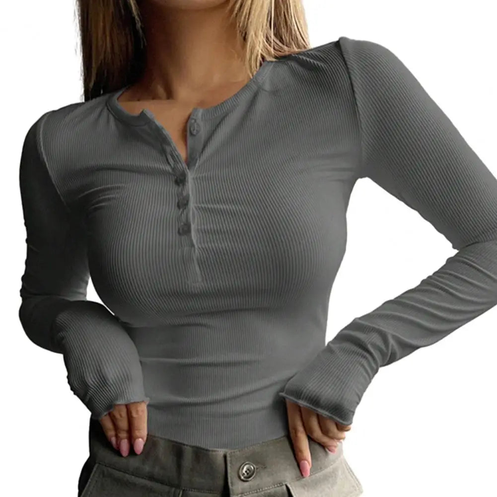 Slim Fit Long-Sleeve Pullover – Elegant & Versatile