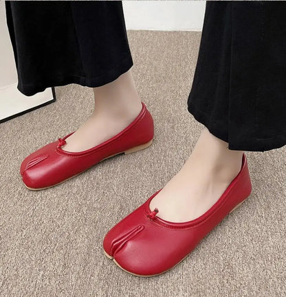 Japanese Style Tabi Ninja Shoes Women Cozy Leather Flats Split Hoof Toe Loafers Femme Mary Jeans Mocasines Ladies Ballerina Shoe